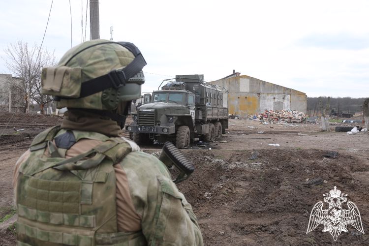 Los militares de las unidades especiales de Rosguardia derrotaron la unidad de las fuerzas armadas ucranianas y la técnica bélica del enemigo