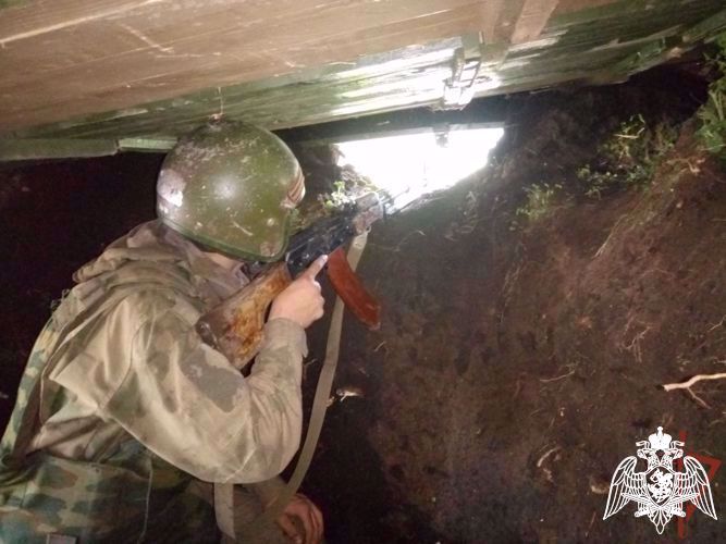 Los militares de Rosguardia derrotaron el grupo de carros blindados y depósito de municiones ucranianos en la provincia de Khárkov