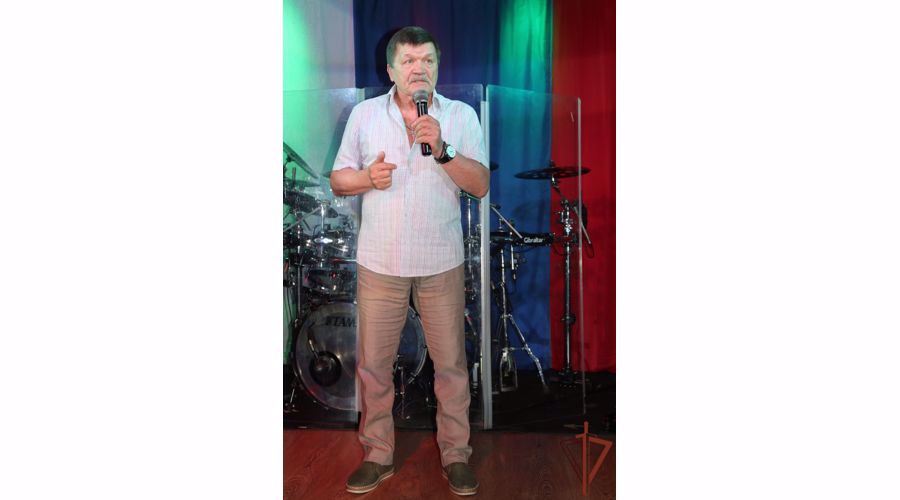 Las estrellas del rock ruso dieron el concierto en el hospital militar clínico de Rosguardia