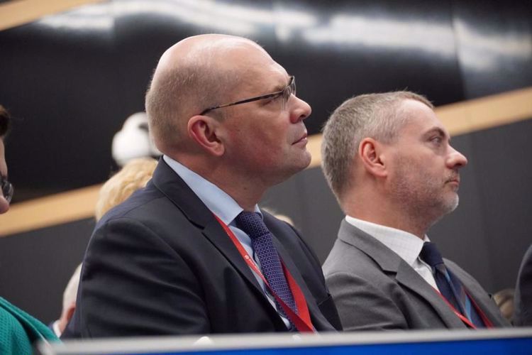 El Secretario del estado - director adjunto de Rosguardia coronel general Oleg Plokhoi tomó parte en el foro internacional del derecho en San Petersburgo