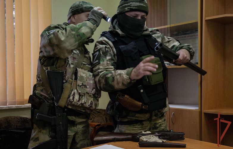 Los militares de Rosguardia destruyeron más de 20 objetivos enemigos y detuvieron a los 27 sospechosos de complicidad a las Fuerzas Armadas de Ucrania