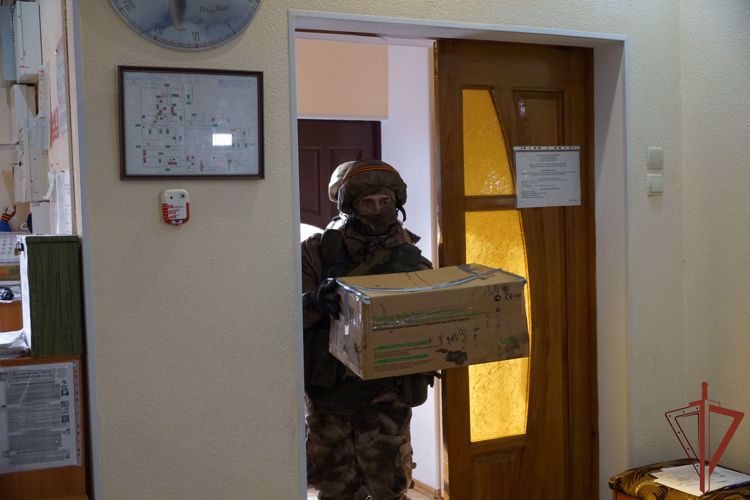 Los militares de Rosguardia llevaron a cabo una asistencia humanitaria en la República Popular de Lugánsk