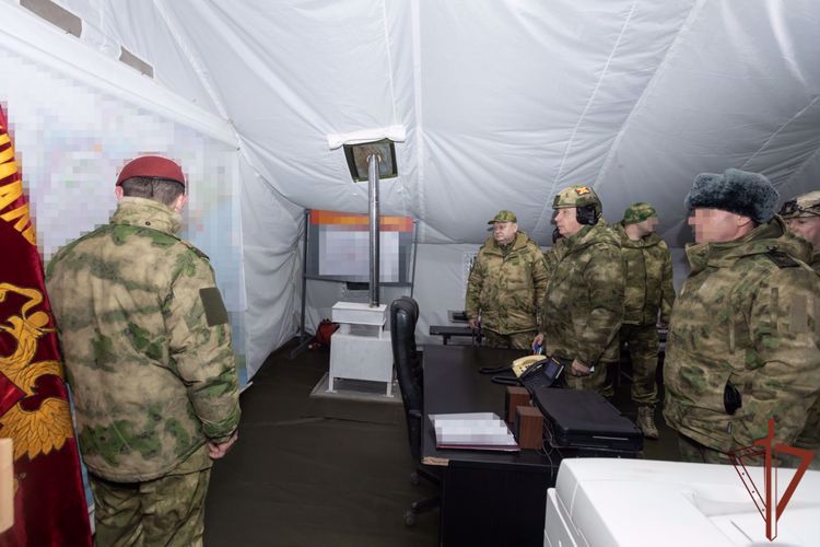 Director de Rosguardia visitó las unidades de la institución en la República de Crimea y en la provincia de Khersón