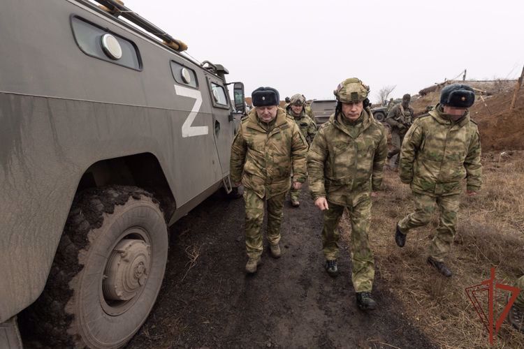 Director de Rosguardia visitó las unidades de la institución en la República de Crimea y en la provincia de Khersón