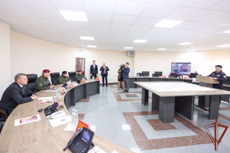 General del ejército Víktor Zólotov efectuó un viaje de trabajo en la región de Astrakhan