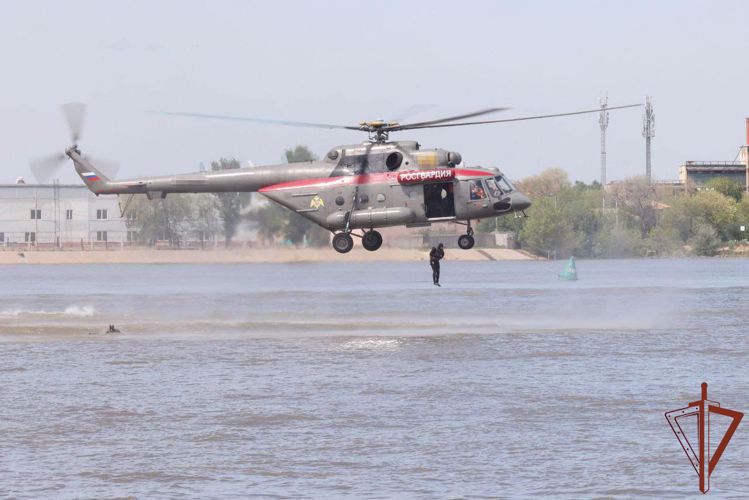 General del ejército Víktor Zólotov efectuó un viaje de trabajo en la región de Astrakhan