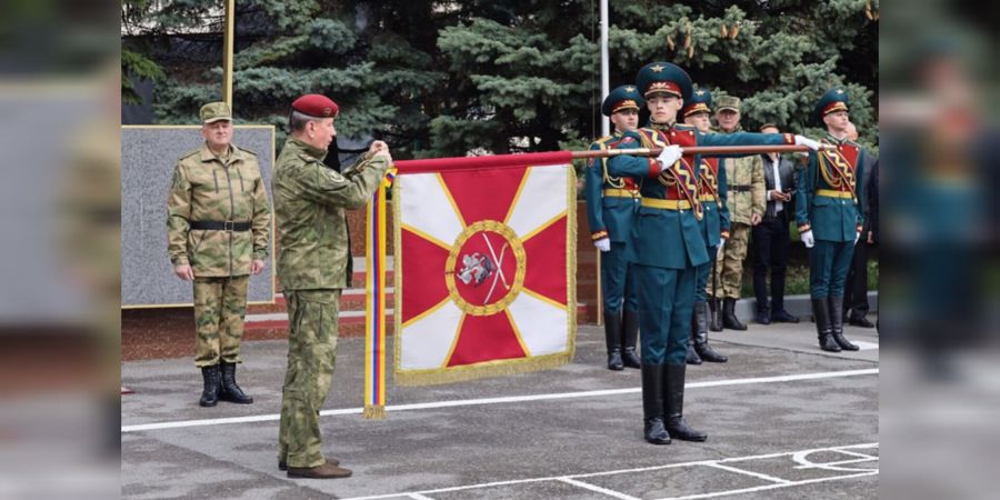 General del ejército Víktor Zólotov entregó el órden Zhukov al distrito del sur de las tropas de la guardia nacional de la Federación de Rusia 