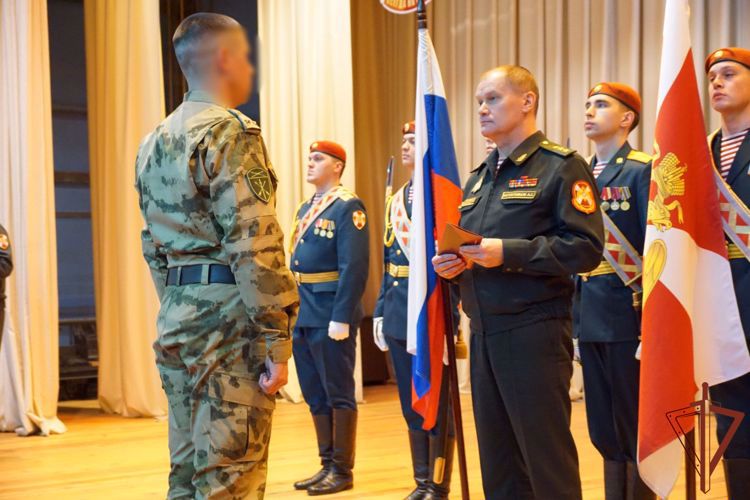 El subdirector de Rosguardia general coronel Alekséi Bezzúbikov efectuó un viaje especial en el distrito del Este de las tropas de la guardia nacional