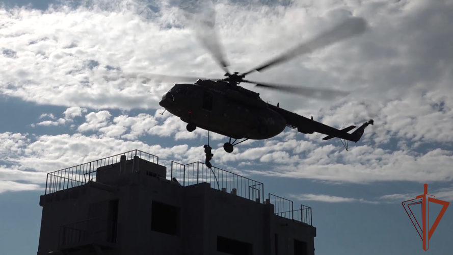 Las fuerzas colectivas de la Organización del Tratado de la Seguridad Colectiva (OTSC) bajo la dirección de Rosguardia practicaron las actividades de la lucha contra el terrorismo en los marcos de las maniobras militares «Cobalt-2024»