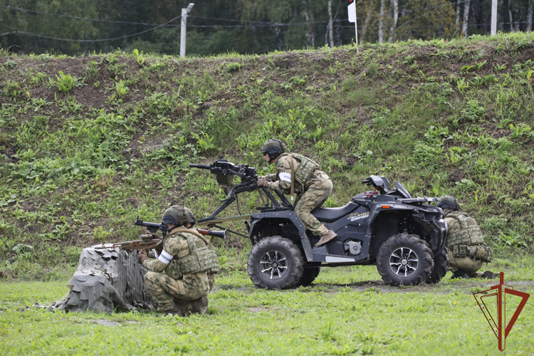 Las fuerzas colectivas de la Organización del Tratado de la Seguridad Colectiva (OTSC) bajo la dirección de Rosguardia practicaron las actividades de la lucha contra el terrorismo en los marcos de las maniobras militares «Cobalt-2024»